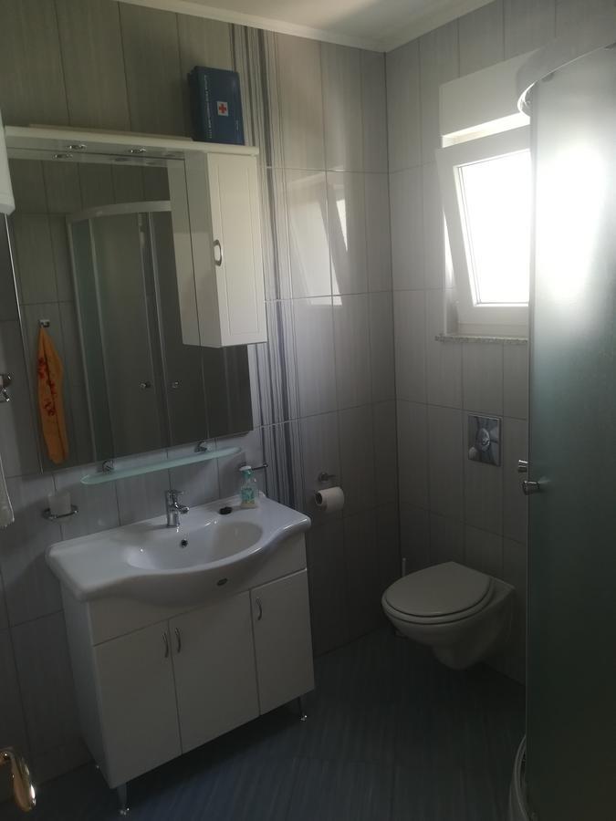 Apartmani Ivka ブロダリツァ エクステリア 写真